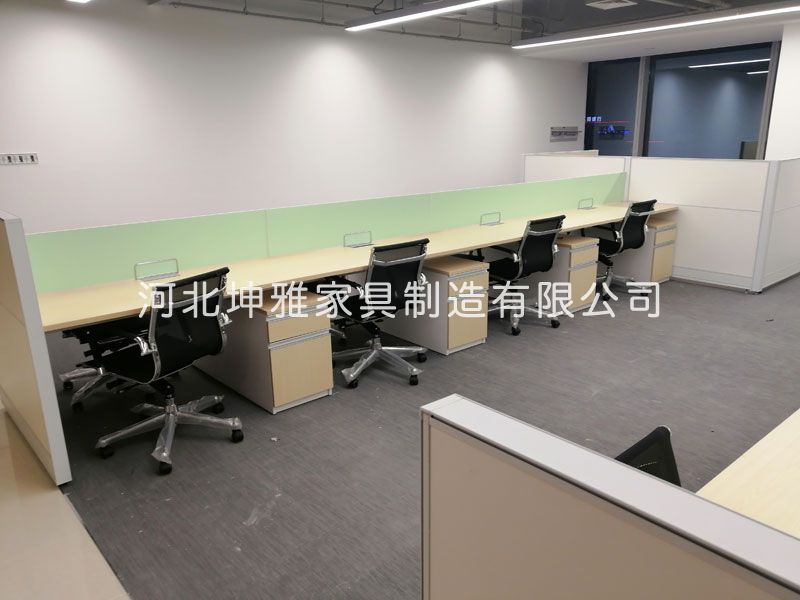 集中辦公家具-保定辦公家具